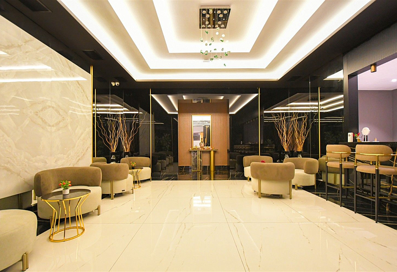 Меблированные апартаменты 1+1 в премиальном жилом комплексе в центре Аланьи