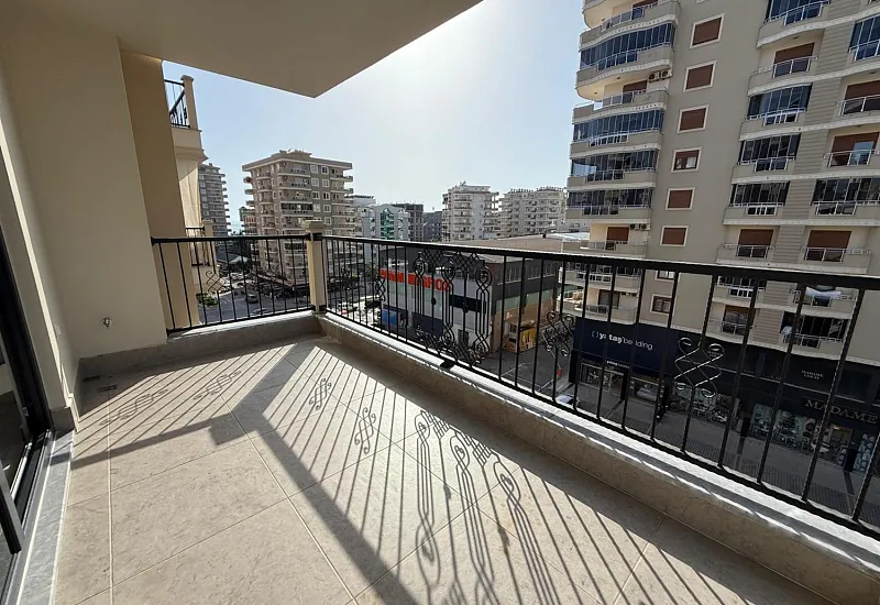 Квартира планировкой 2+1 в популярном районе Махмутлар Аланья