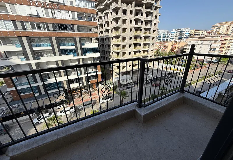 Квартира планировкой 2+1 в популярном районе Махмутлар Аланья