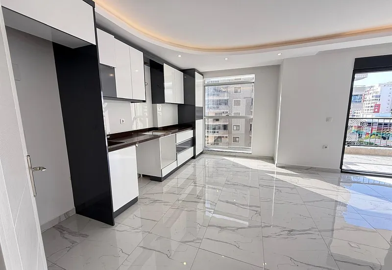 Квартира планировкой 2+1 в популярном районе Махмутлар Аланья