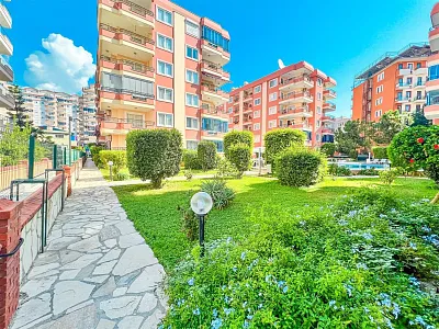 Меблированные апартаменты планировкой 3+1 на первой береговой линии